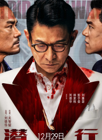 女人趴下脱了内裤光着视频